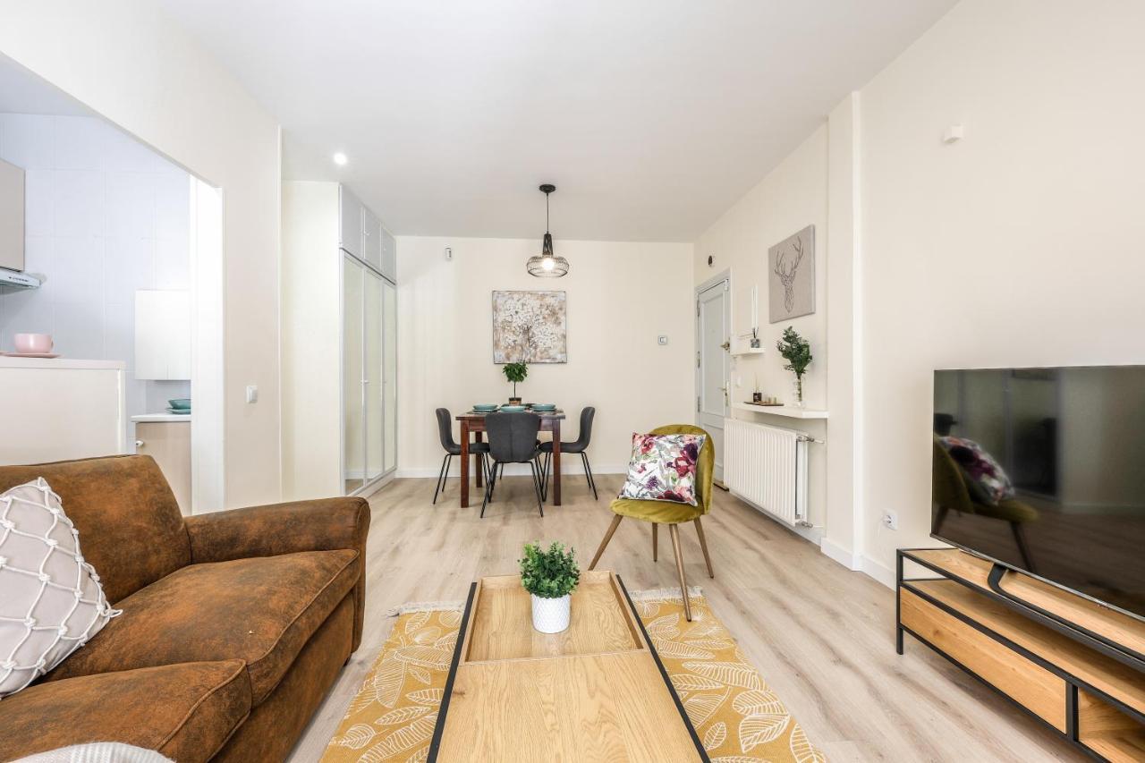 Tirso De Molina Appartamento Madrid Esterno foto